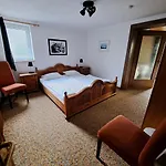 Hotel Blue Mountain 3*