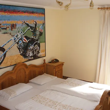 Hotel Blue Mountain 3*