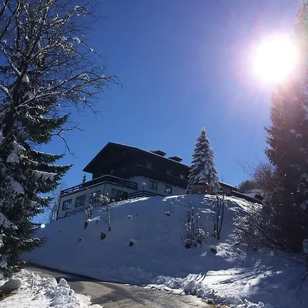 Hotel Blue Mountain